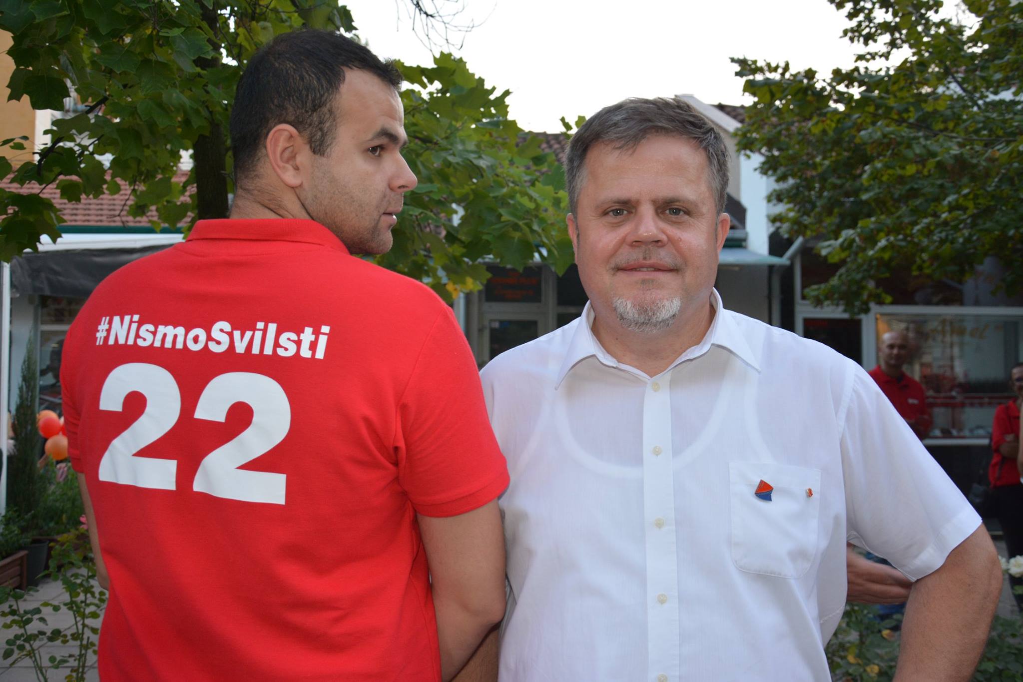 Vanja Osmanović i Edin Delića za vrijeme predizborne kampanje